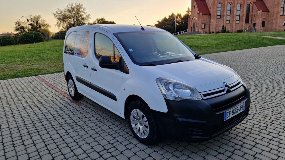 Citroën BERLINGO  Bezwypadkowe Nawigacja Klima Idealny stan 2016r bez AdBlue