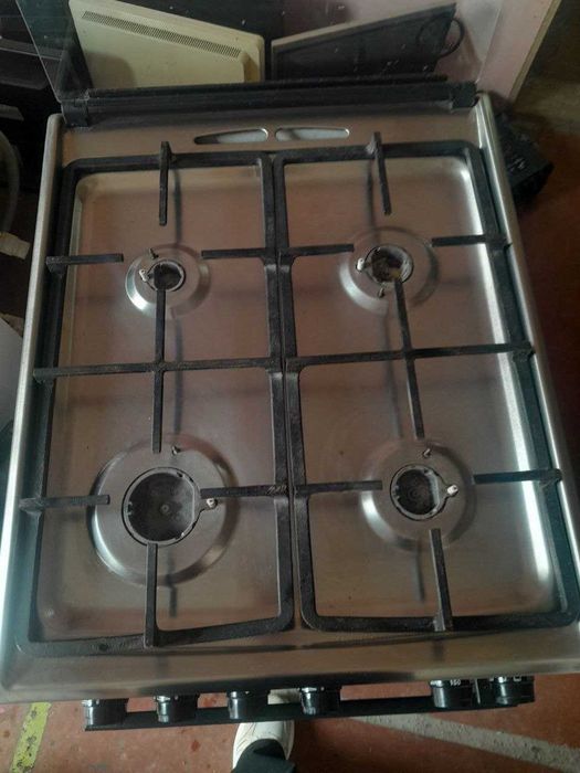 продам плиту Eiectrolux