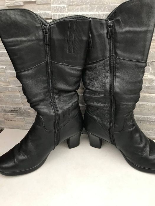 Продам сапоги зимние женские(40 размер)