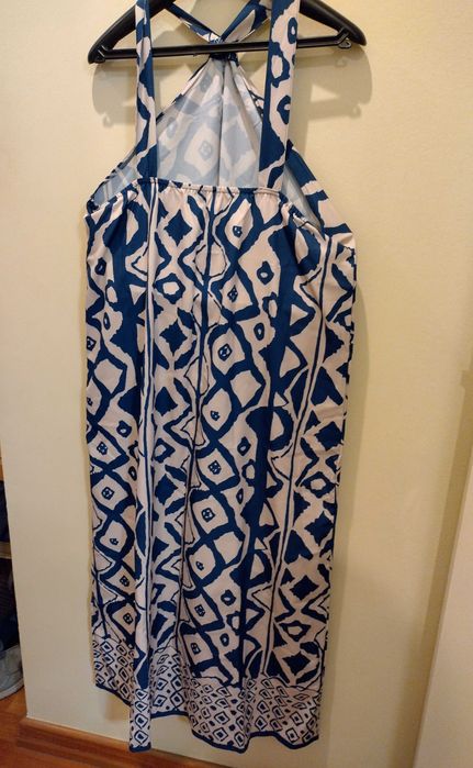 Vestido Midi de Gola Halter