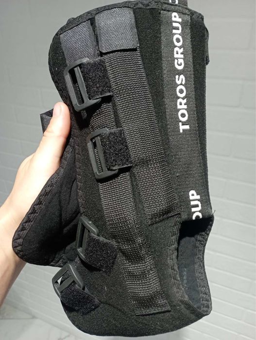 Бандаж для гомілковостопного суглоба