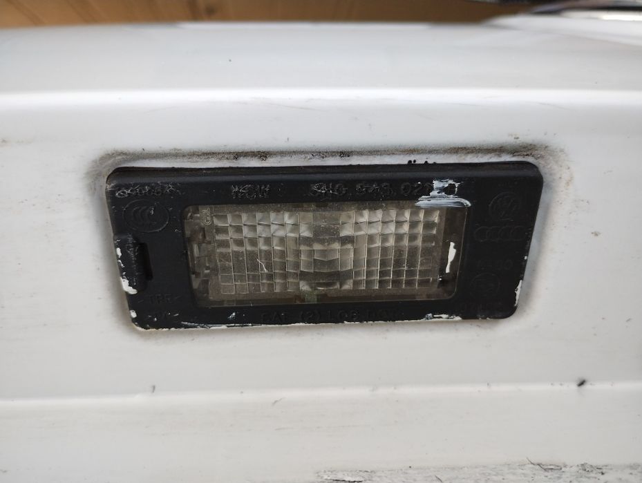 Klapa bagażnika VW Passat B6 Bez korozji biała