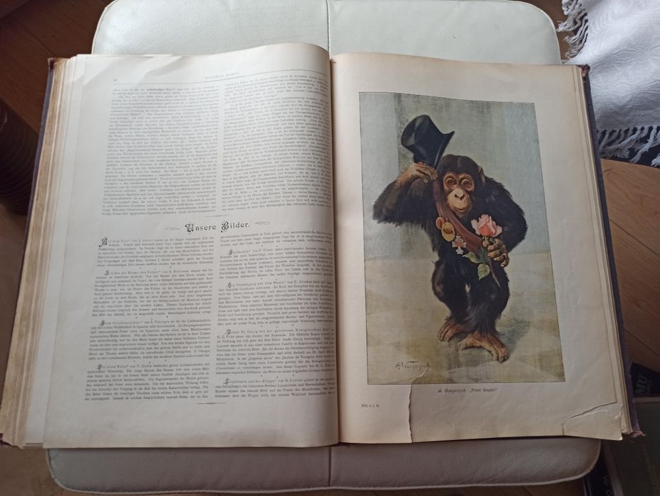 Moderne Kunst in Meister Holzschmitten