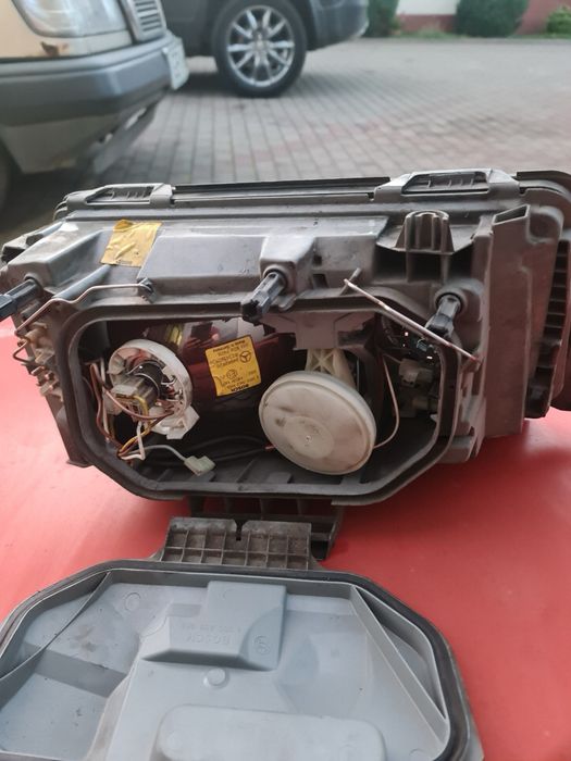 Lampa mercedes w124 lewa przod BOSCH