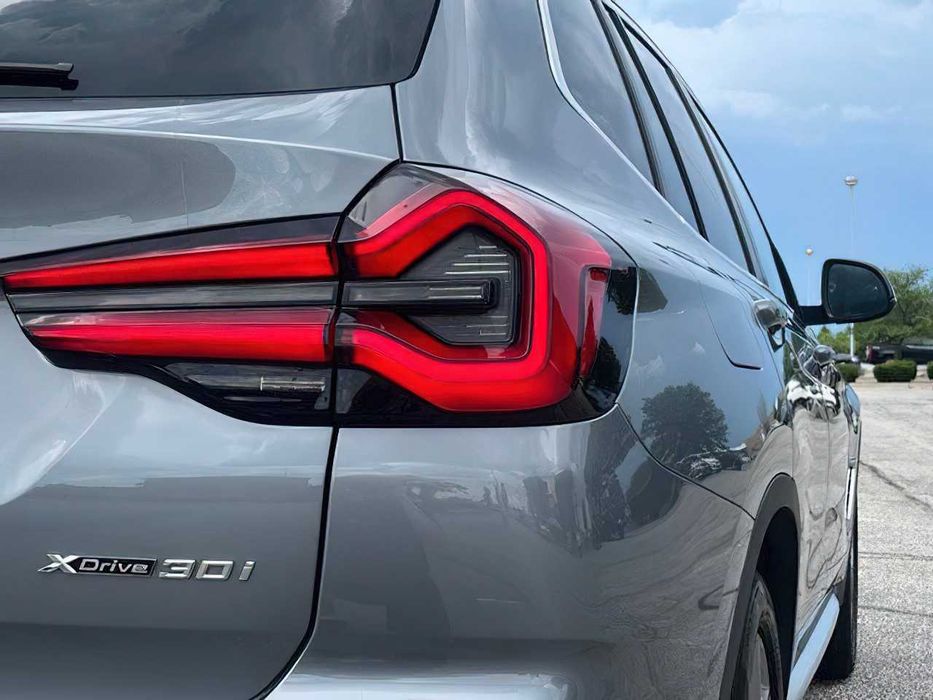 BMW X3      2023