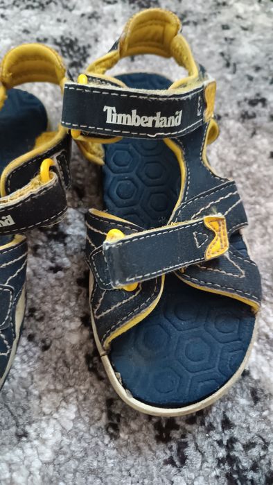 Безкоштовно для дому треба підклеїти 29 р.хлопчик