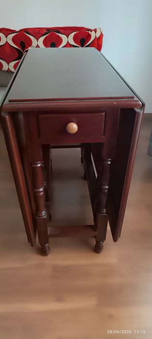 Vendo mesa de sala  dobrável
