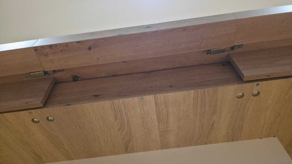 Mesa de Jantar Extensível Conforama – Excelente Estado (180–230 cm)