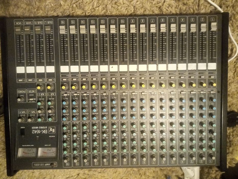 Mixer Analógica Electro Voice BK-1642