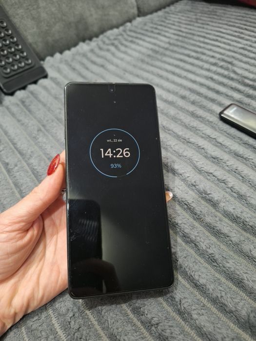 Motorola edge 20 używana stan bardzo dobry