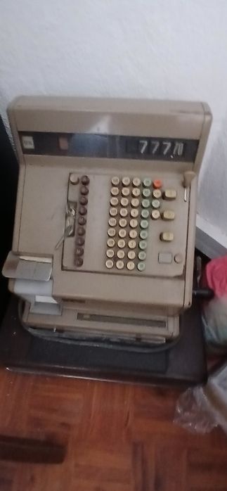 Caixa registadora antiga