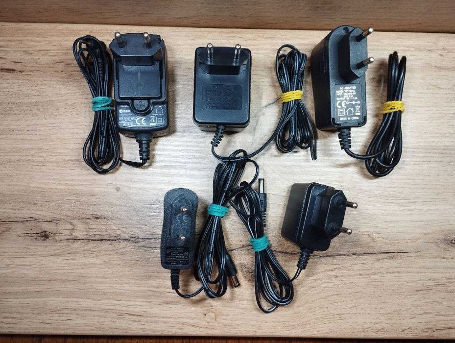 Блок живлення (адаптер) 12V 150mA - надійний, під паяння