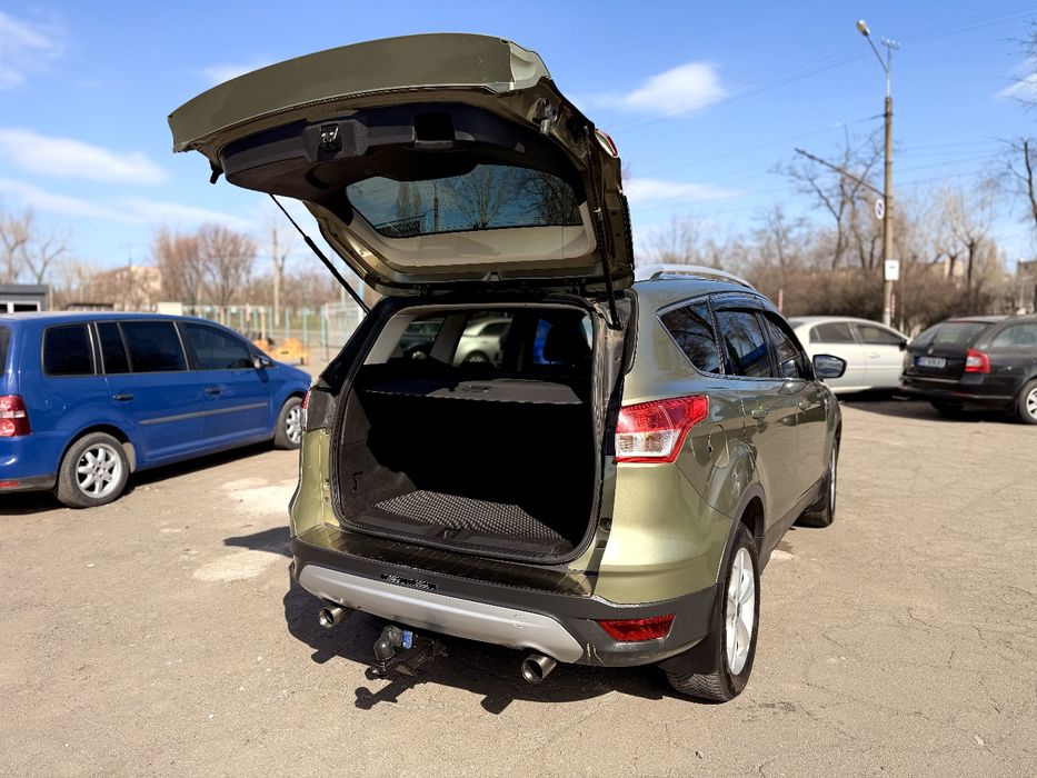 Форд куга 2015 рік