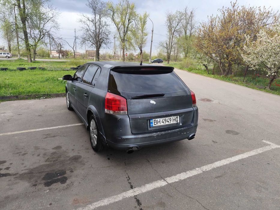 Продам своє авто,з документами все ок