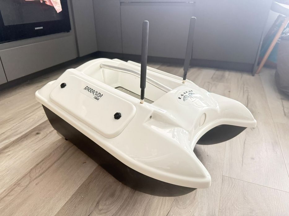 Łódka zanętowa LaBoat Barracuda Standard Li600 NaviBoat NaviSonar( nie prolam, boatman, rt4, szanti)