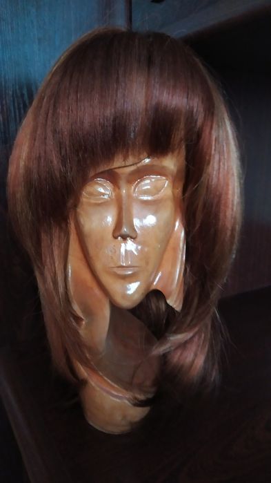 Перука жіноча,подовжене каре