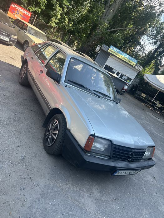 Продам. Opel Ascona газ/бенз