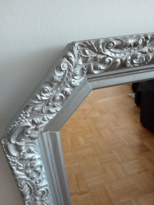 Lustro duże w oryginalnej ornamentowej drewnianej ramie. Polecam!