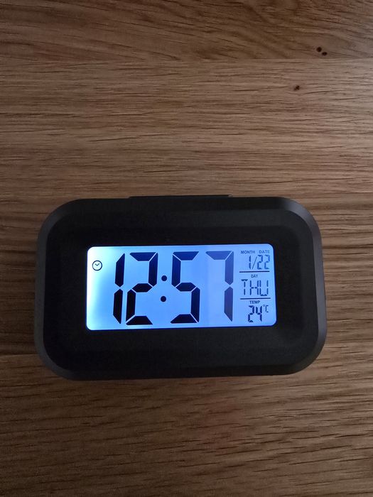 Zegar cyfrowy budzik