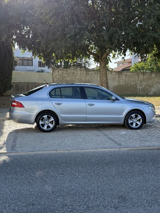 Skoda Superb 1.9 TDI 105cv — 2010 — Único Dono
