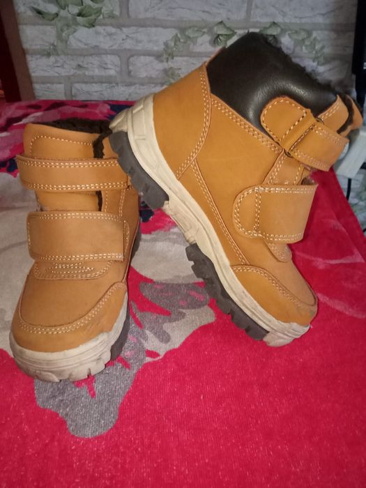 Buty zimowe  okazja! ocieplane chłopięce rozm. 28