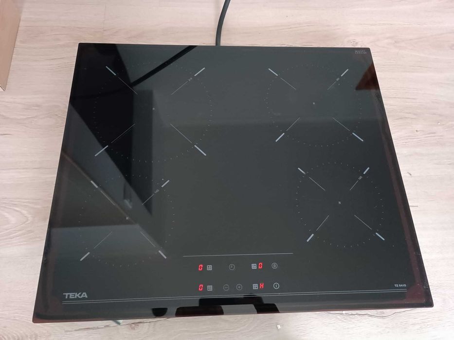 Vende-se: Placa Vitrocerâmica TEKA TZ 6415