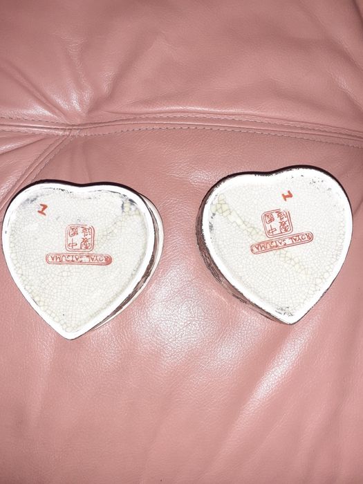 Decoração 2 caixas em forma de coração antigas