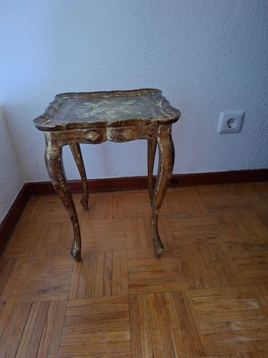 Mesa decorativa de sala de estar