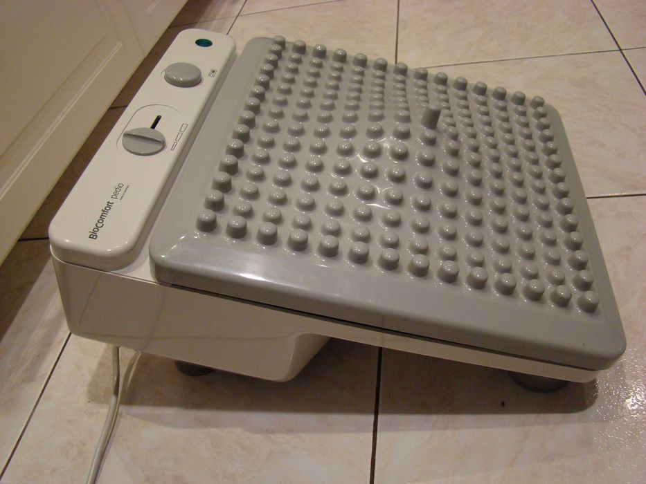 Masażer do stóp  BioComfort Pedio E100
