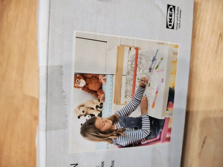 Måla uchwyt na papier z pojemnikiem Ikea