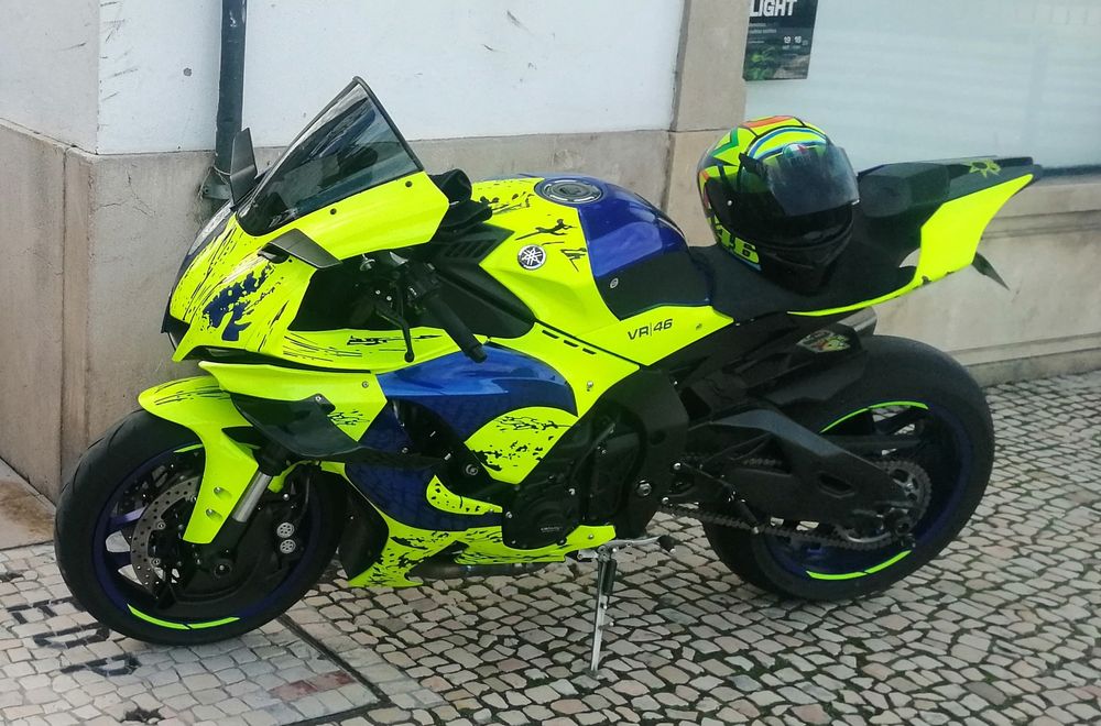Yamaha R1 única impec