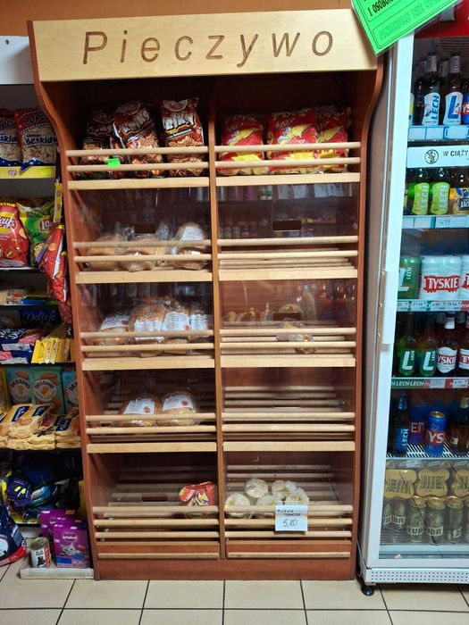 Lodówka nabiałowa i regał na pieczywo na sprzedaż