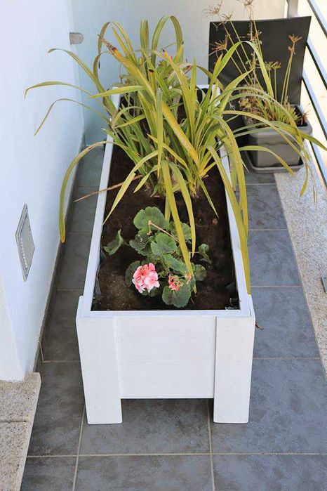 Floreiras em Madeira Tratada