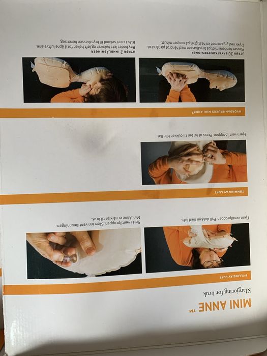 Манекен для серцево-легеневої реанімації Mini Anne