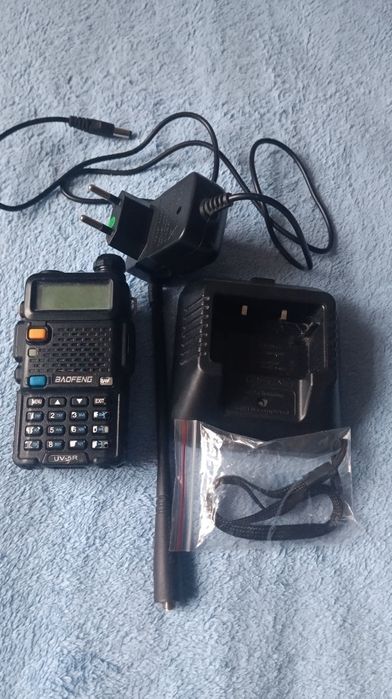 Продам две рации.