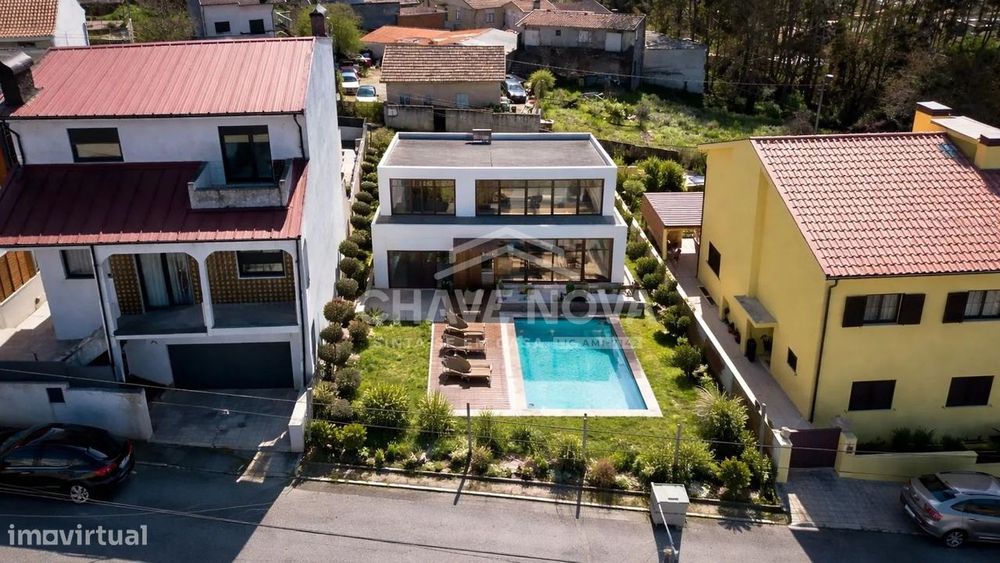 Terreno Urbano, com 325m2, em Gondomar — Gondomar (São Cosme), Valbom E Jovim, Porto