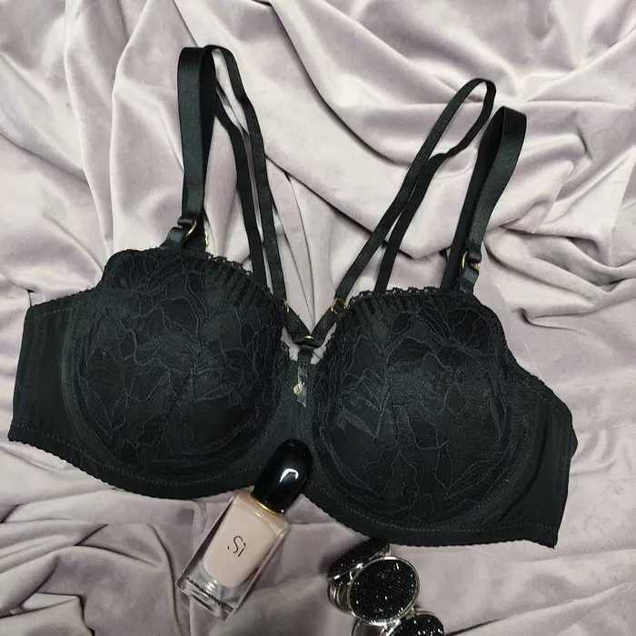 Biustonosz Anfen czarny lekko usztywniany Straps /95/100D