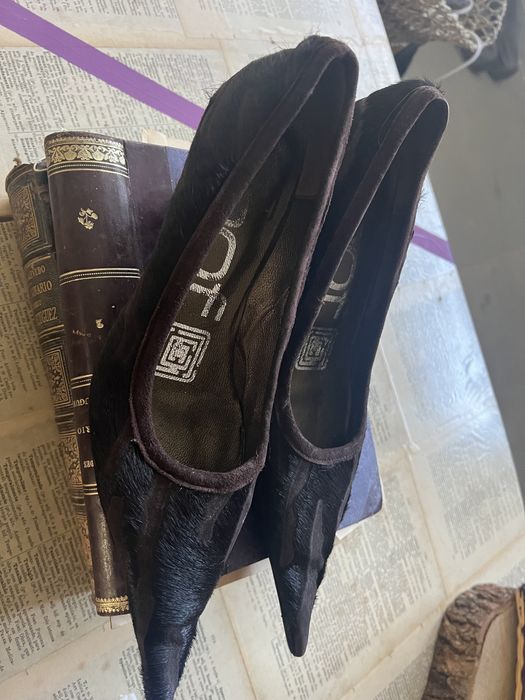 Sapato raso pelo verdadeiro