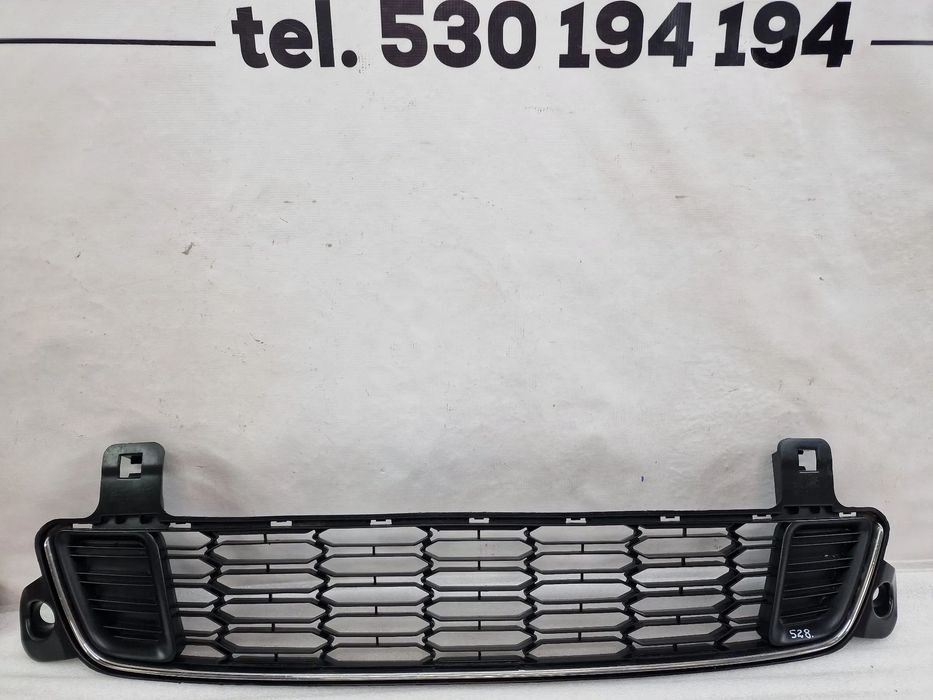 CITROEN C-ELYSEE 12- KRATKA ŚRODKOWA Z CHROMEM , NR 9676958080 , NR AUKCJI KR528