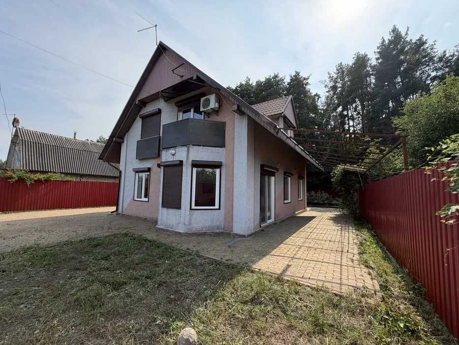 Продам будинок с.Бабинці.Тераса,горище,вихід до лісу