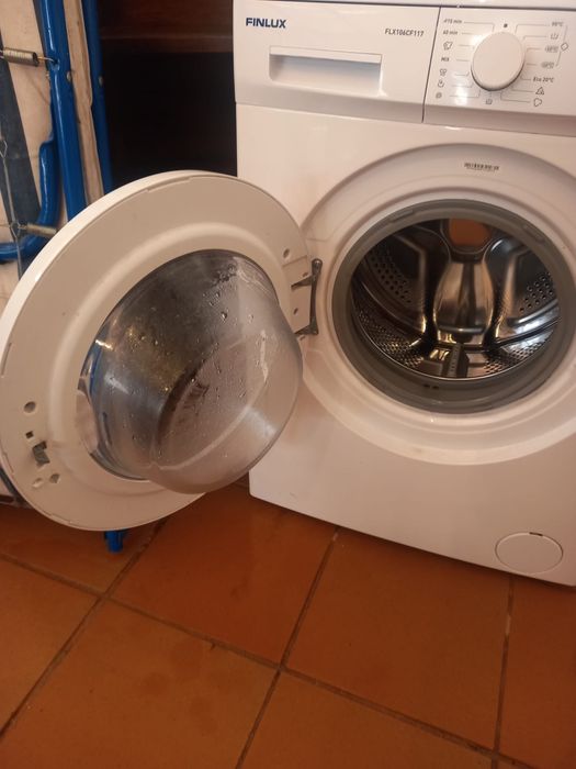 Maquina de lavar roupa