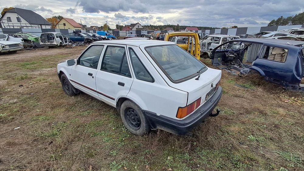 Розборка Форд Ескорт