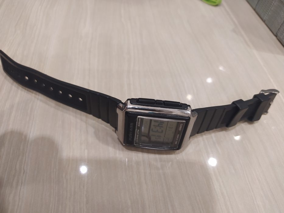 Zegarek Casio Wagę captor.