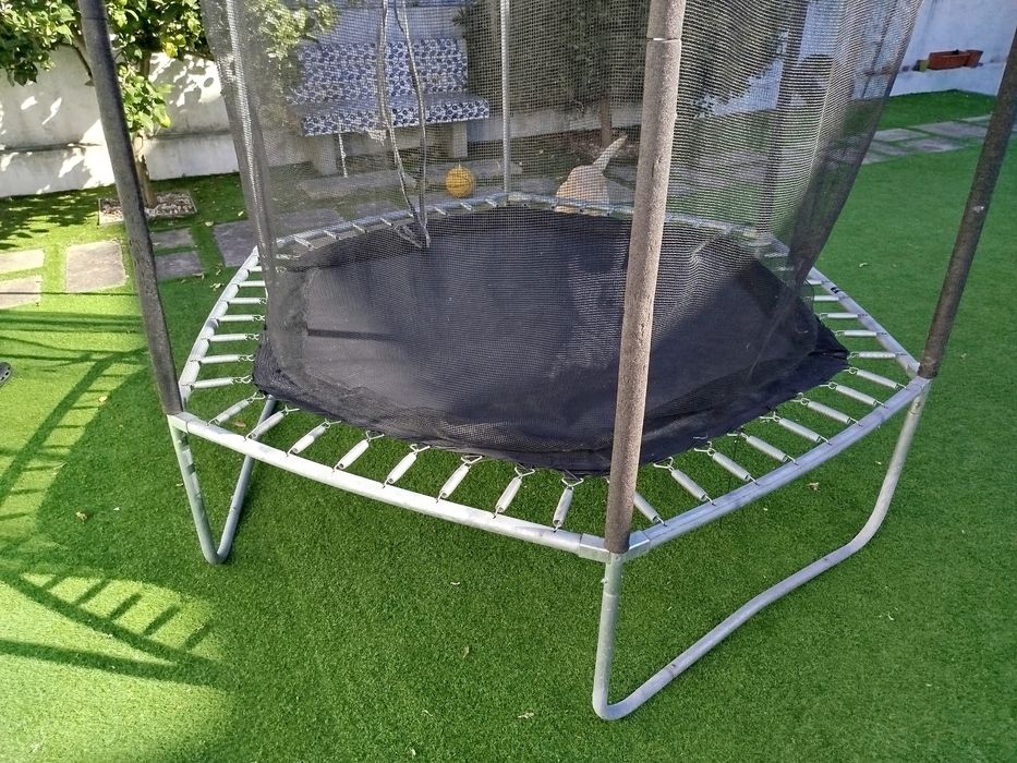 Trampolim Uexagonal 240 Decathlon