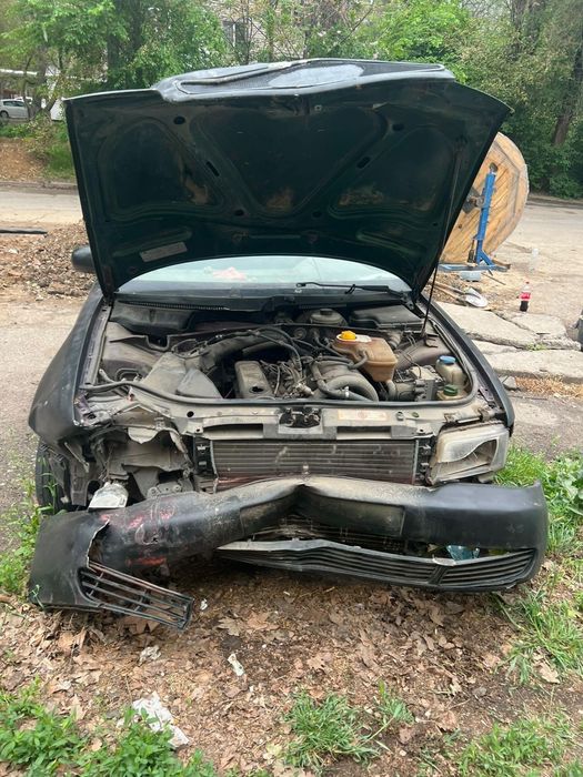 Audi  a4 b5  1.6