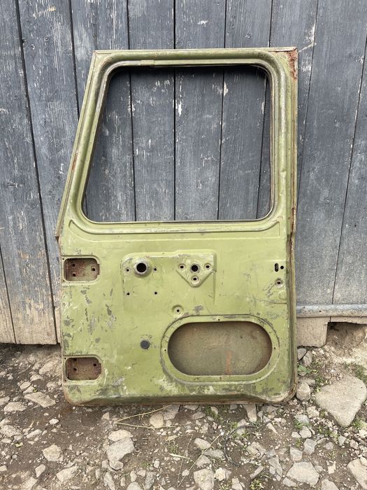 Продам двері газ 66