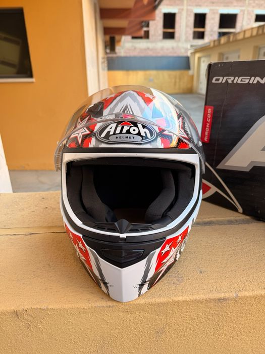 Capacete mota Airoh