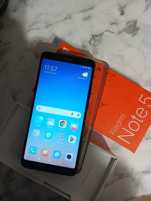 Смартфон Xiaomi Redmi Note 5 (4/64 гб) Все нормально працює.