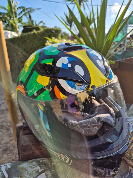 Capacete AGV K-3 SV com o design gráfico Rossi Tartaruga