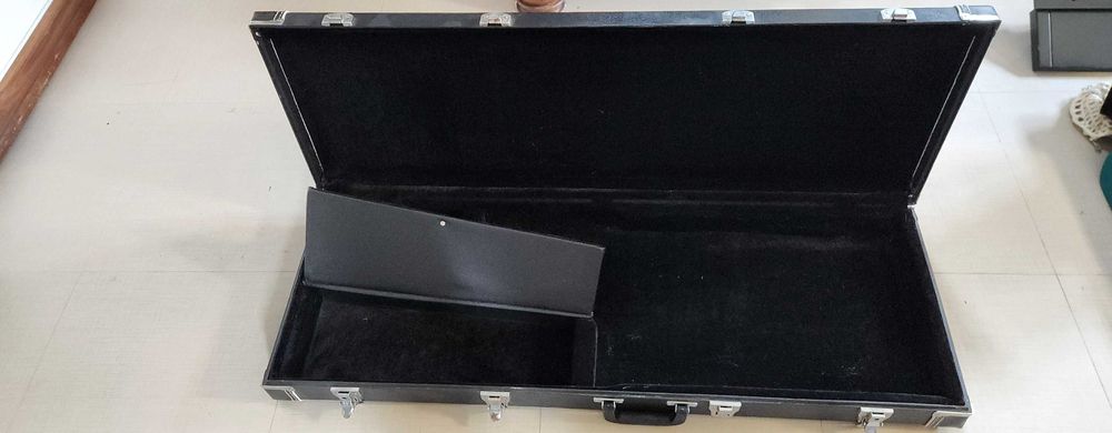 Hard case caixa rija para les paul o Stratocaster